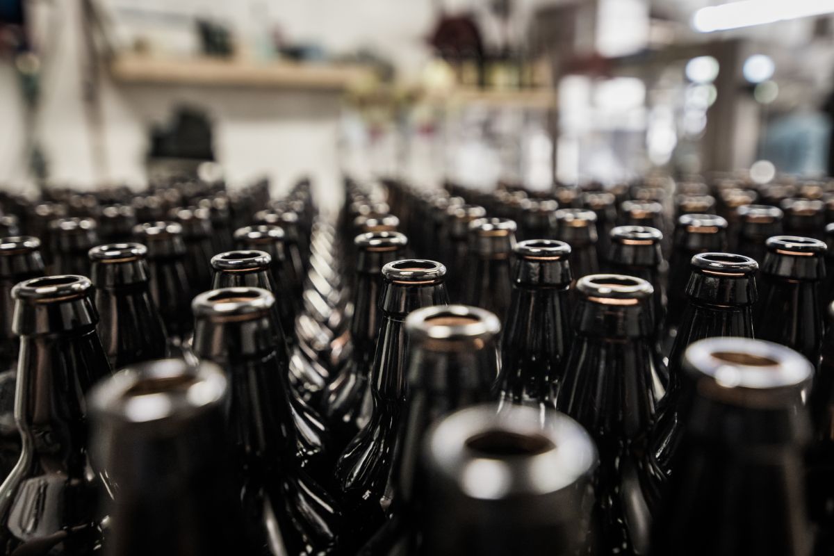 Beverage Bottles: 4 Types You Need to Know