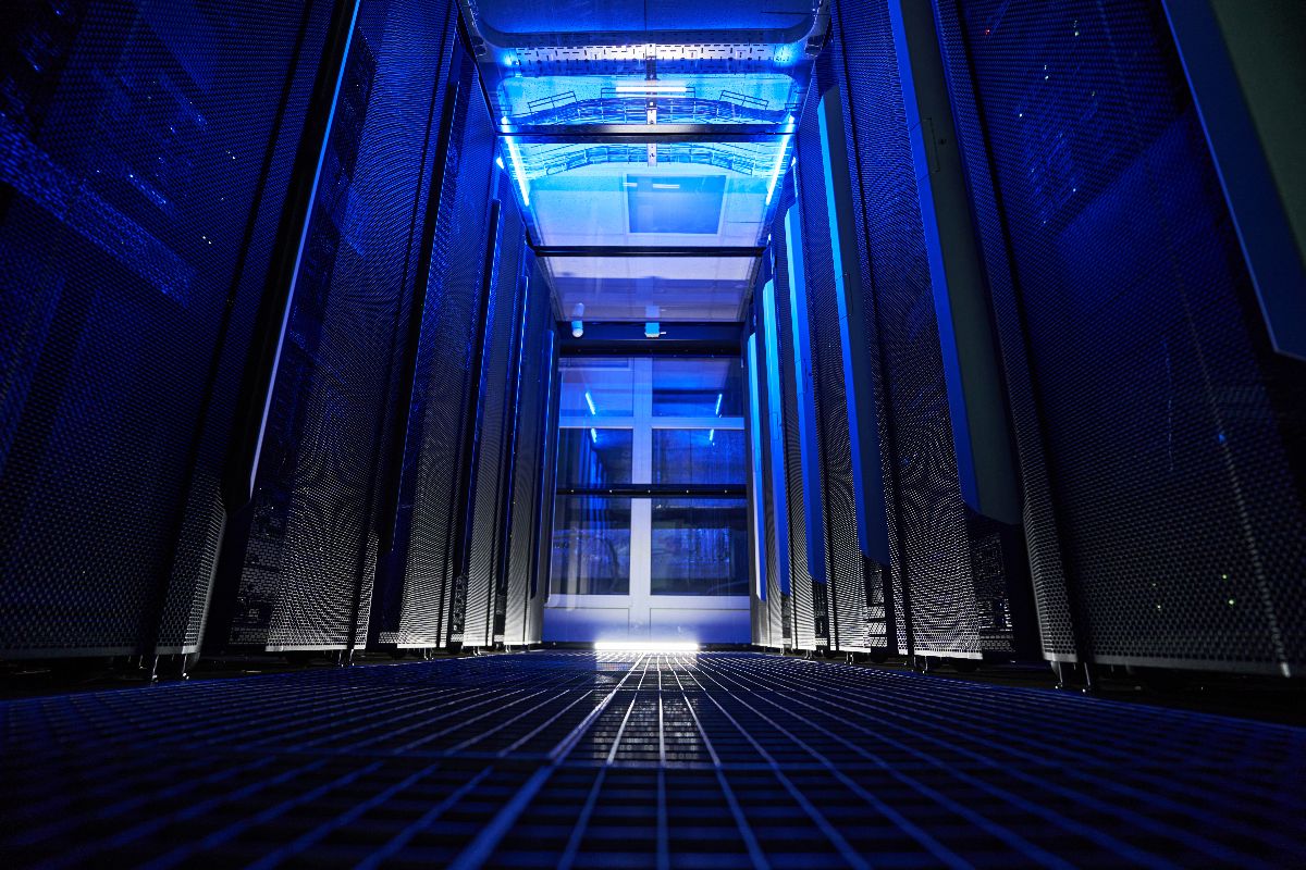 Precision Cooling (Data Centers/IT Rooms)
